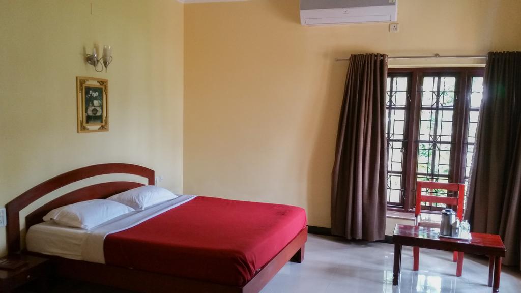 River View Guest House - Kavitha Residency Mangalore Ngoại thất bức ảnh