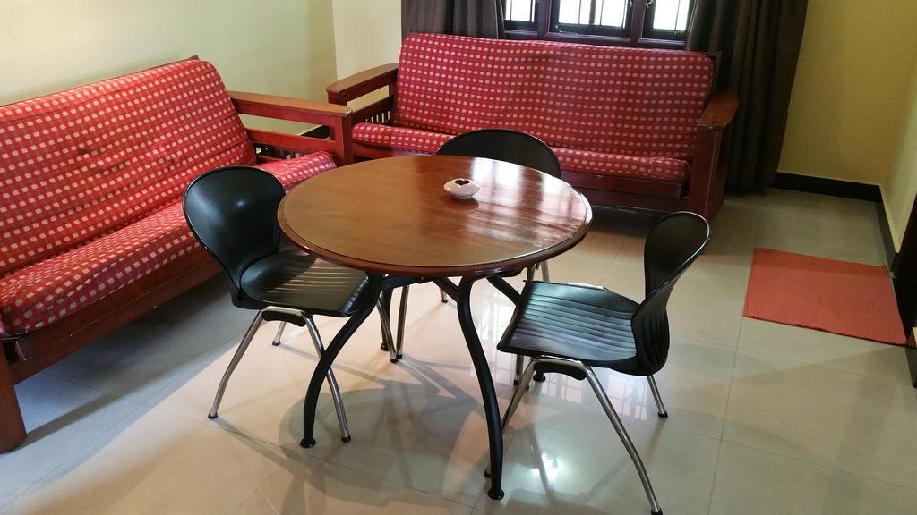 River View Guest House - Kavitha Residency Mangalore Ngoại thất bức ảnh